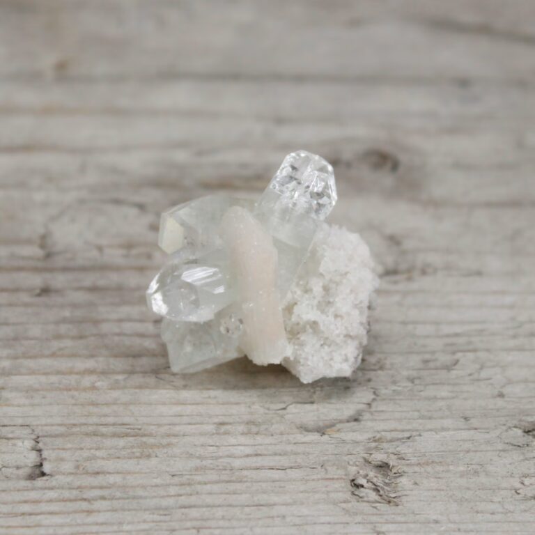 Stilbite-Combination-with-Appophylite-20-30mm
