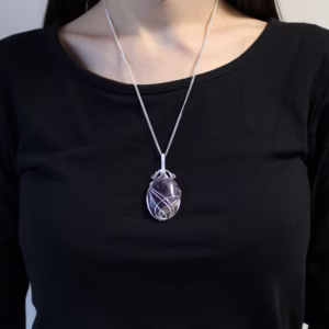 Wirbelgewickelte Edelsteinhalskette - Amethyst