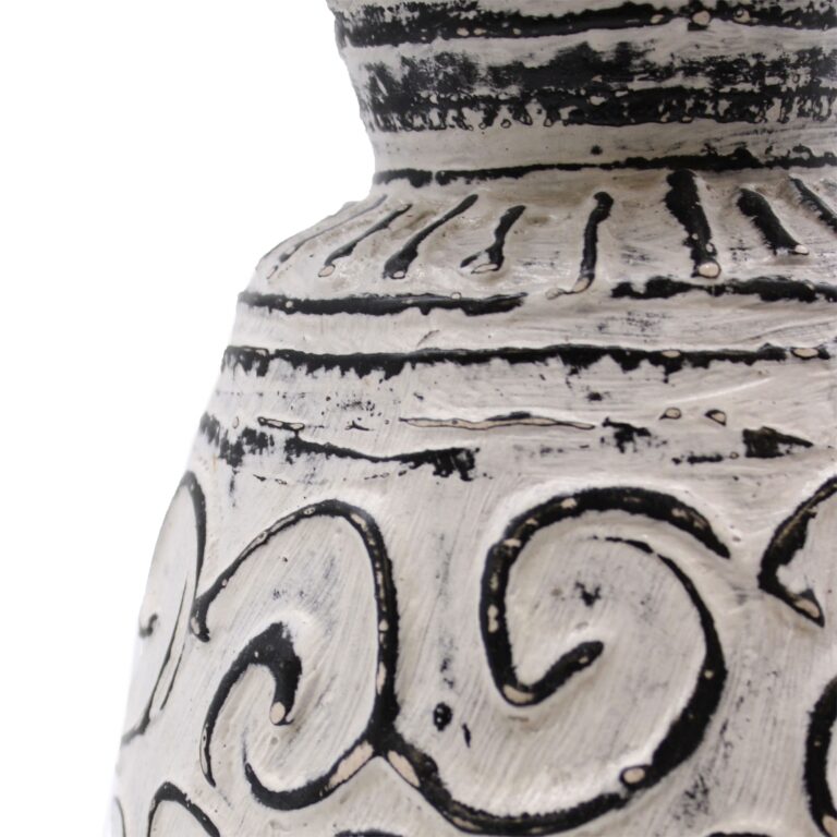 Swirls-Shaped-Vase-Cream