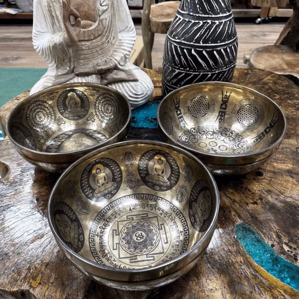 Tibetische Heilschale Mit Gravur – 16 Cm – Bodhi-Baum-Buddha – Bild 4