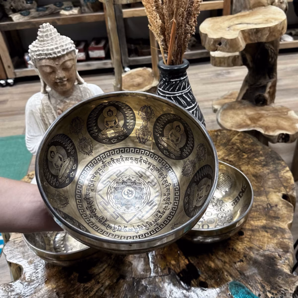 Tibetansk Healingsskål med Gravering - 21 cm - Om & Buddha - Bilde 6