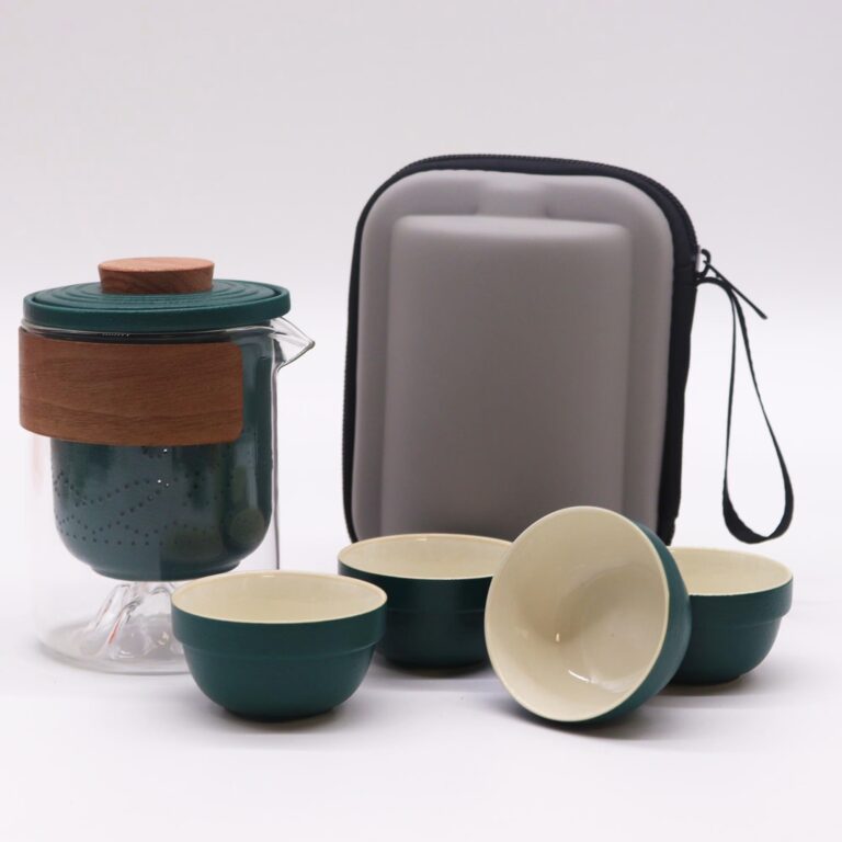 Travel-Mountain-Teapot-Set-Four-Friends-Travel-Pack