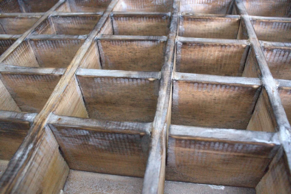 Twentyfive Box Tray Display - Image 6