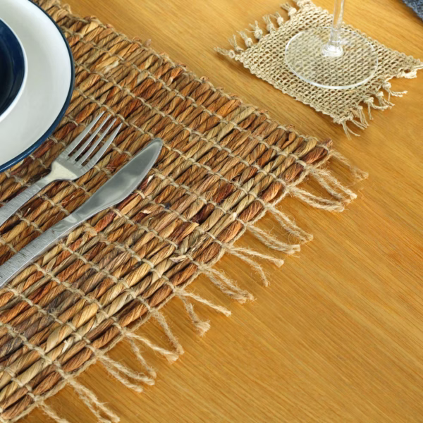 Water Hyacinth Natural Placemat - Robusta And Fringe - Image 2