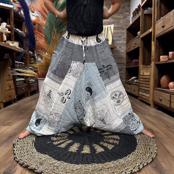 Pantalones Para Yoga Y Festivales - Estampado Aladino Del Himalaya - Gris - Imagen 2