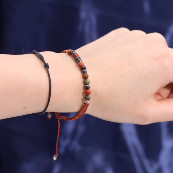 Zodiac Crystal Candle with Gemstone Bracelet - Aries - Image 4