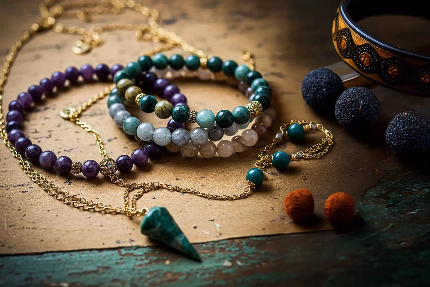 Jewelry & Accessories