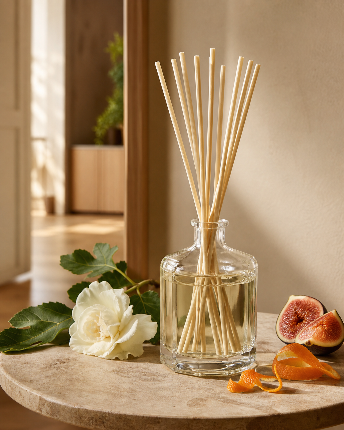 Guía de mikados y difusores de varillas: funcionamiento, ubicación y elección del aroma 2 Difusor De Caña Estilizado Con Varillas Naturales Y Notas Aromáticas Botánicas.